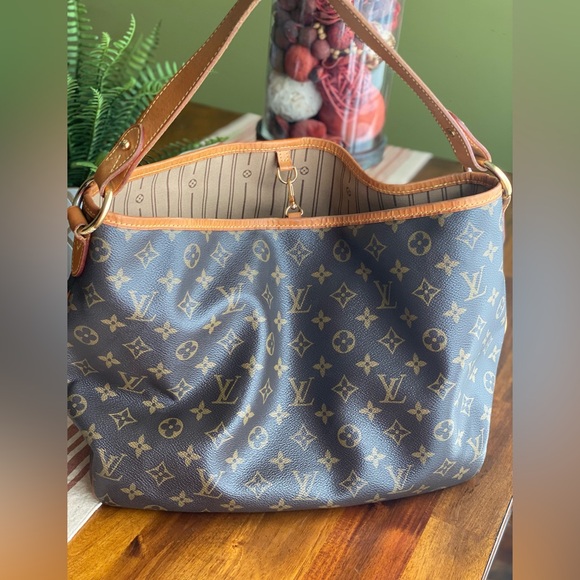 Authentic Monogram Louis Vuitton Delightful Shoulder Bag - Picture 5 of 16